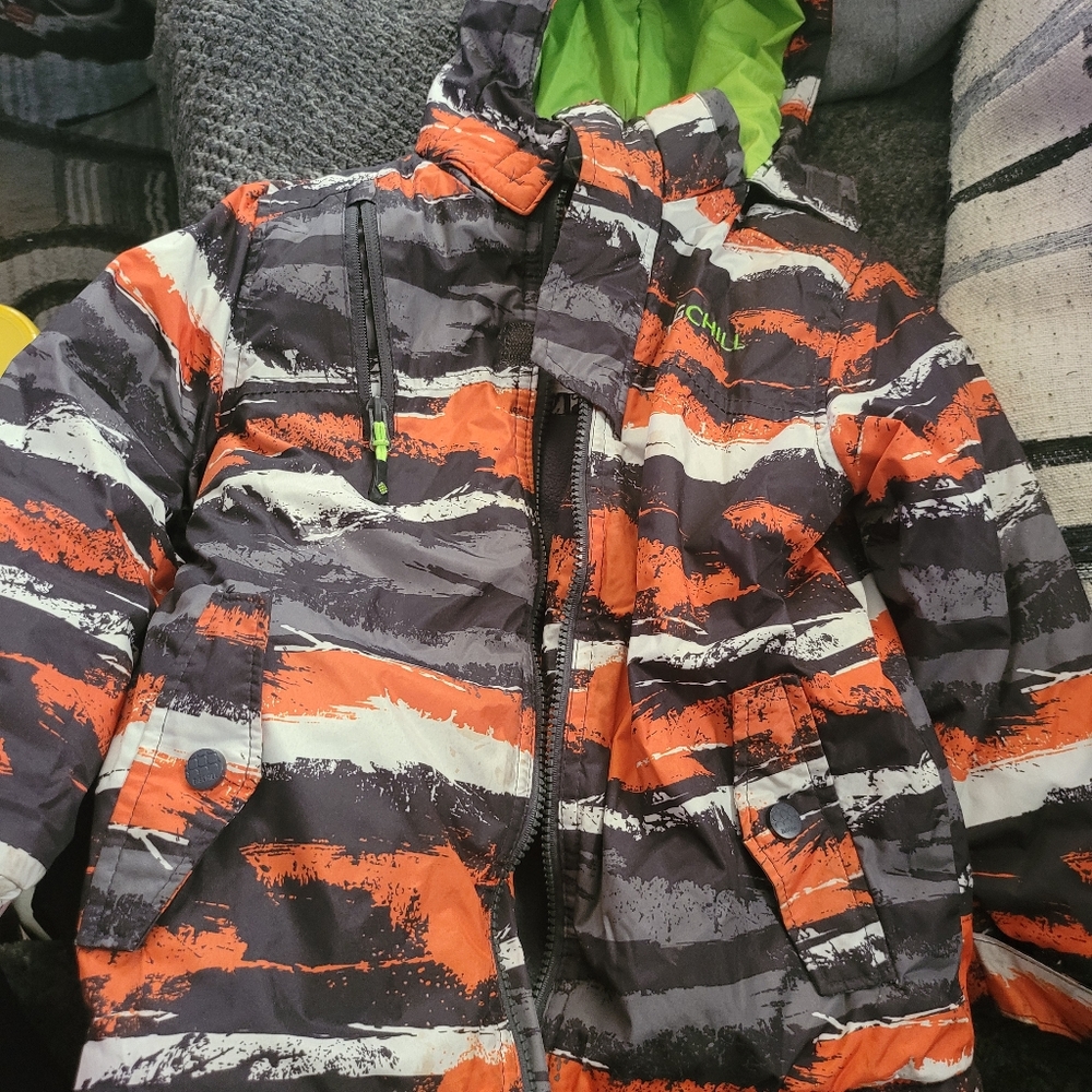 Kids winter coat size 5